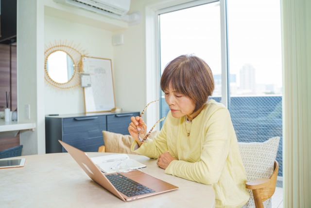 白内障の始まりは気づきにくい